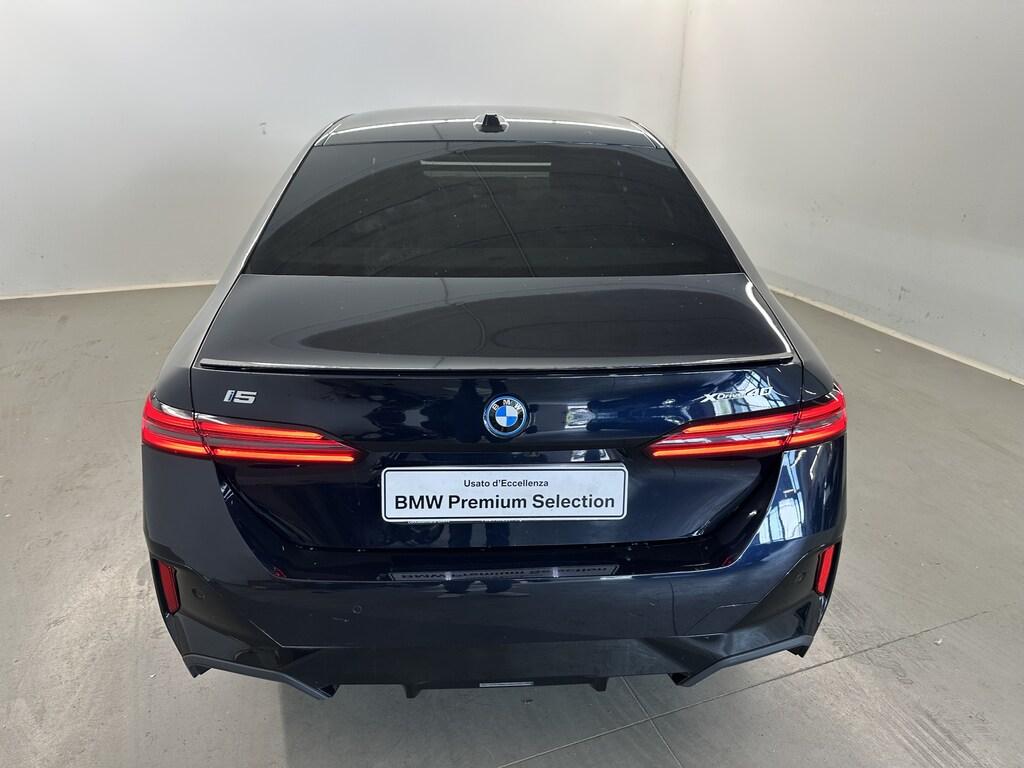 BMW i5 xdrive40