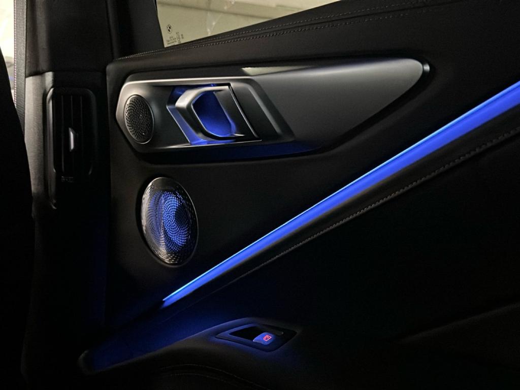 BMW XM 4.4 steptronic