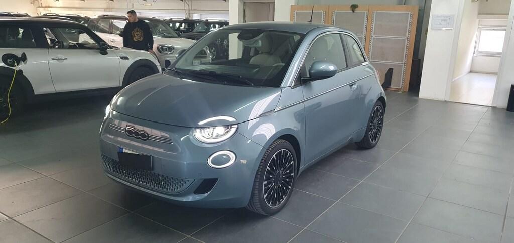 Fiat 500 e 3+1 La Prima