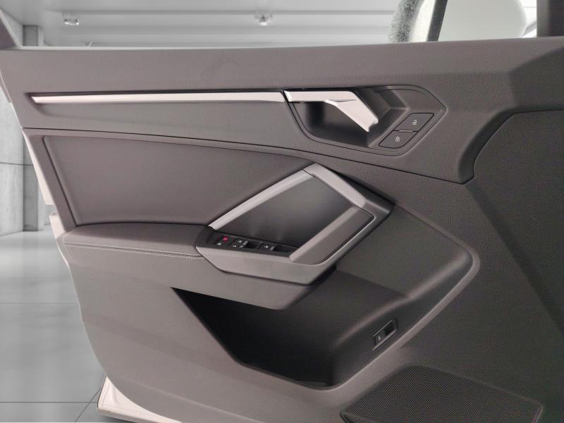 Audi Q3 Sportback 35 2.0 tdi s-tronic