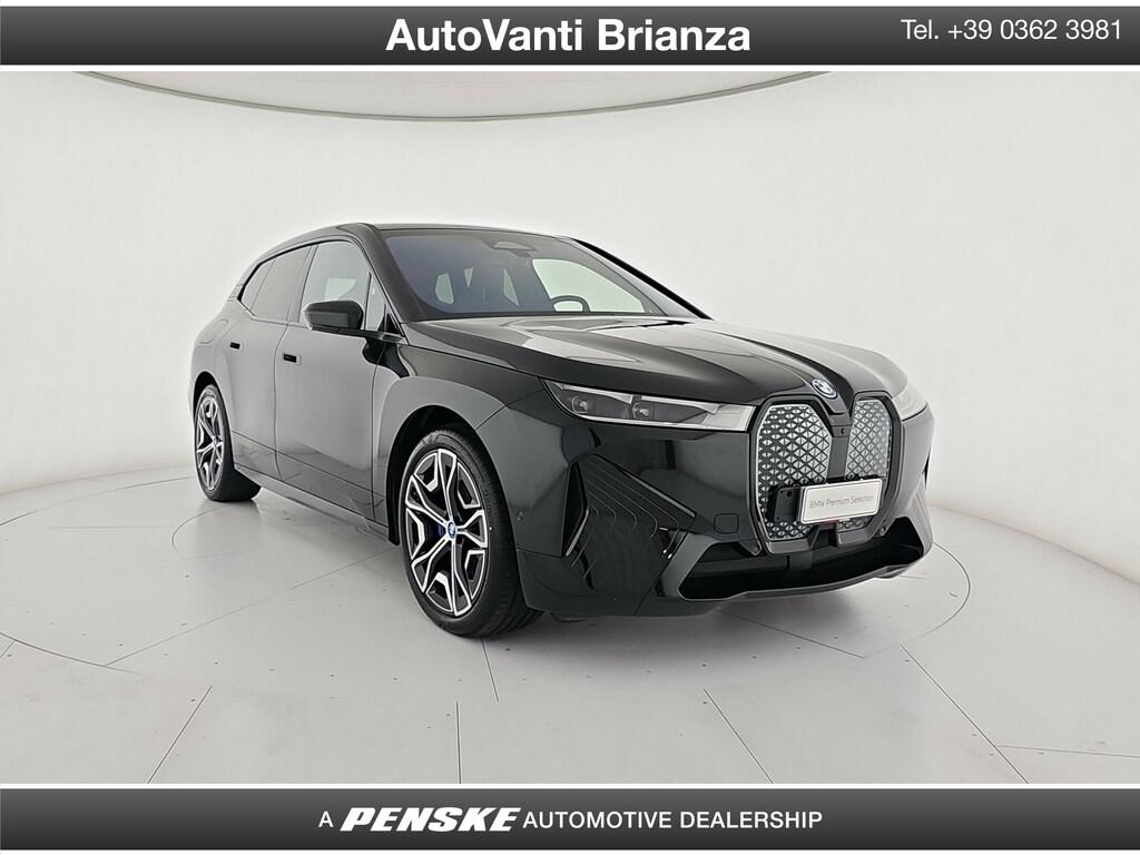 BMW iX xdrive50 pacchetto sportivo