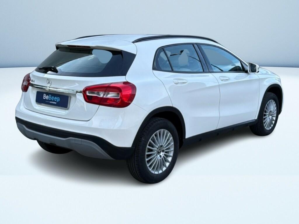 Mercedes GLA 180 d Business auto