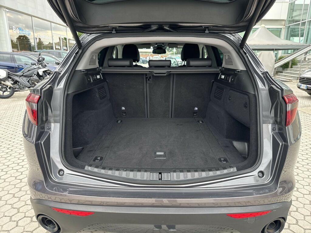 Alfa Romeo Stelvio 2.2 t Sport Tech Q4 190cv auto