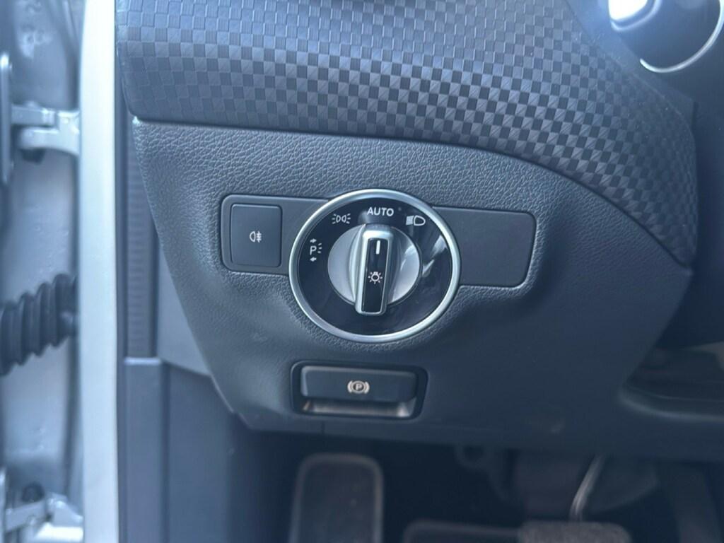 Mercedes Classe A 180 d Sport auto my16