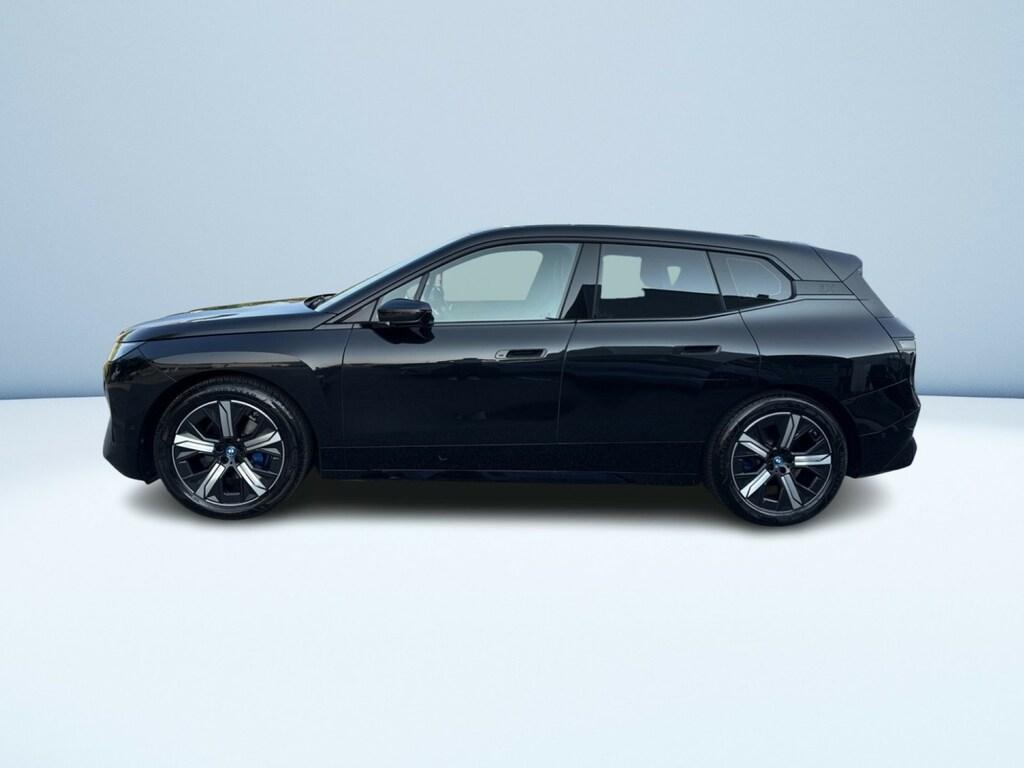 BMW iX xdrive50 pacchetto sportivo