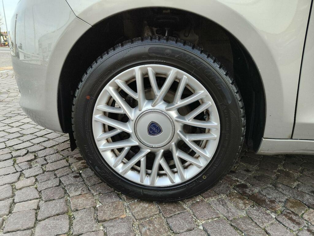 Lancia Ypsilon 1.2 8v Platinum 69cv