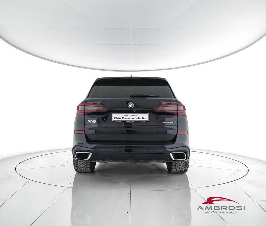 BMW X5 xdrive40d mhev 48V Msport auto