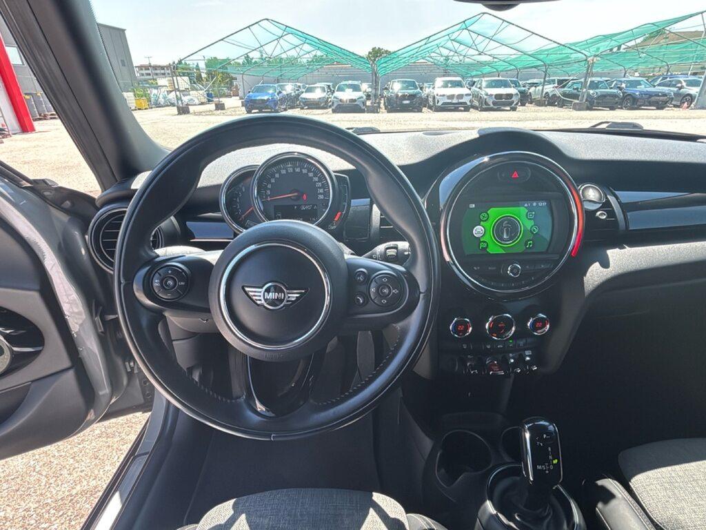 Mini Cooper 1.5 TwinPower Turbo Cooper Hype DCT