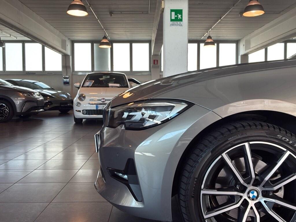 BMW Serie 3 320d Touring mhev 48V xdrive Business Advantage auto