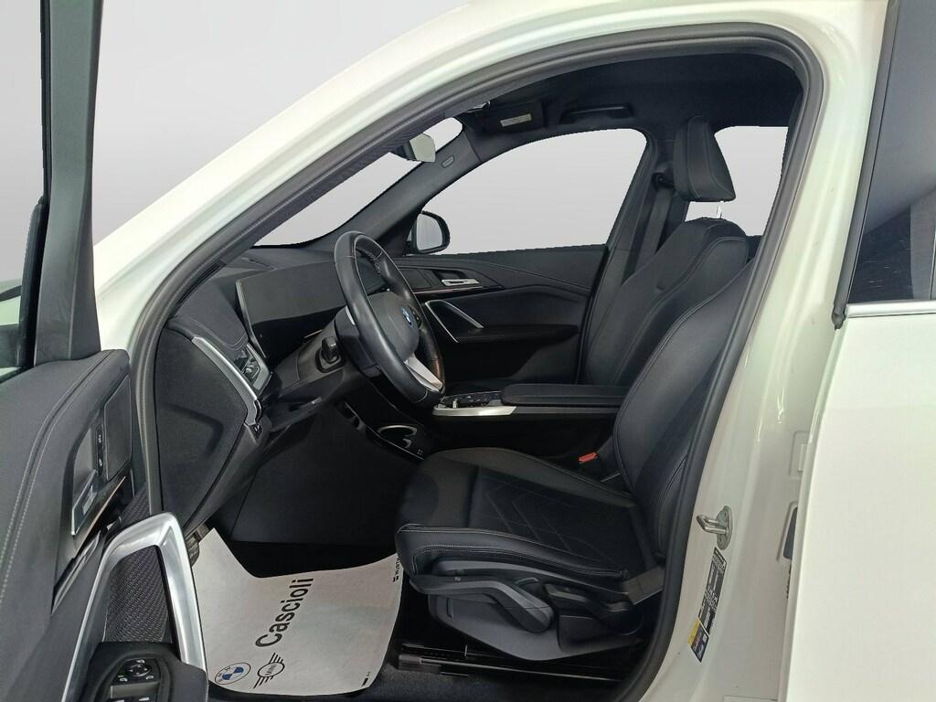 BMW iX1 edrive 20 X-Line