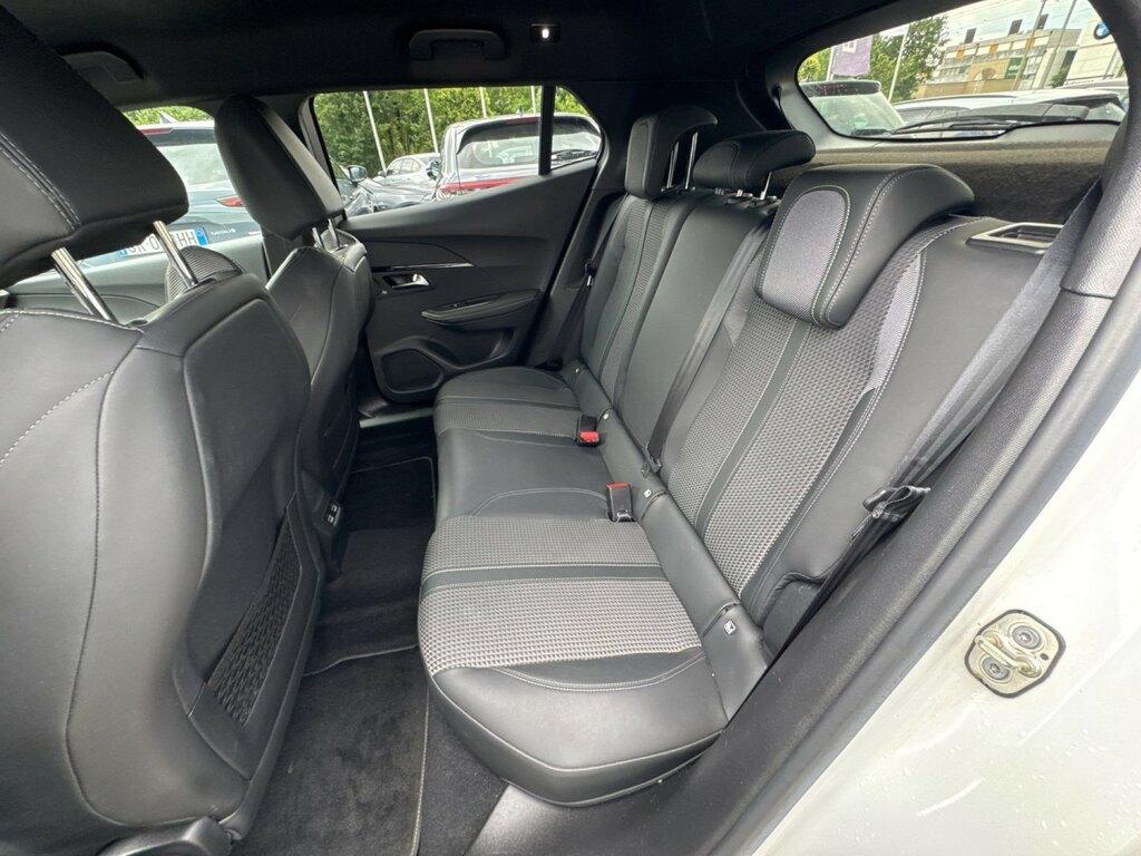 Peugeot 2008 1.5 bluehdi GT Line s&s 130cv eat8