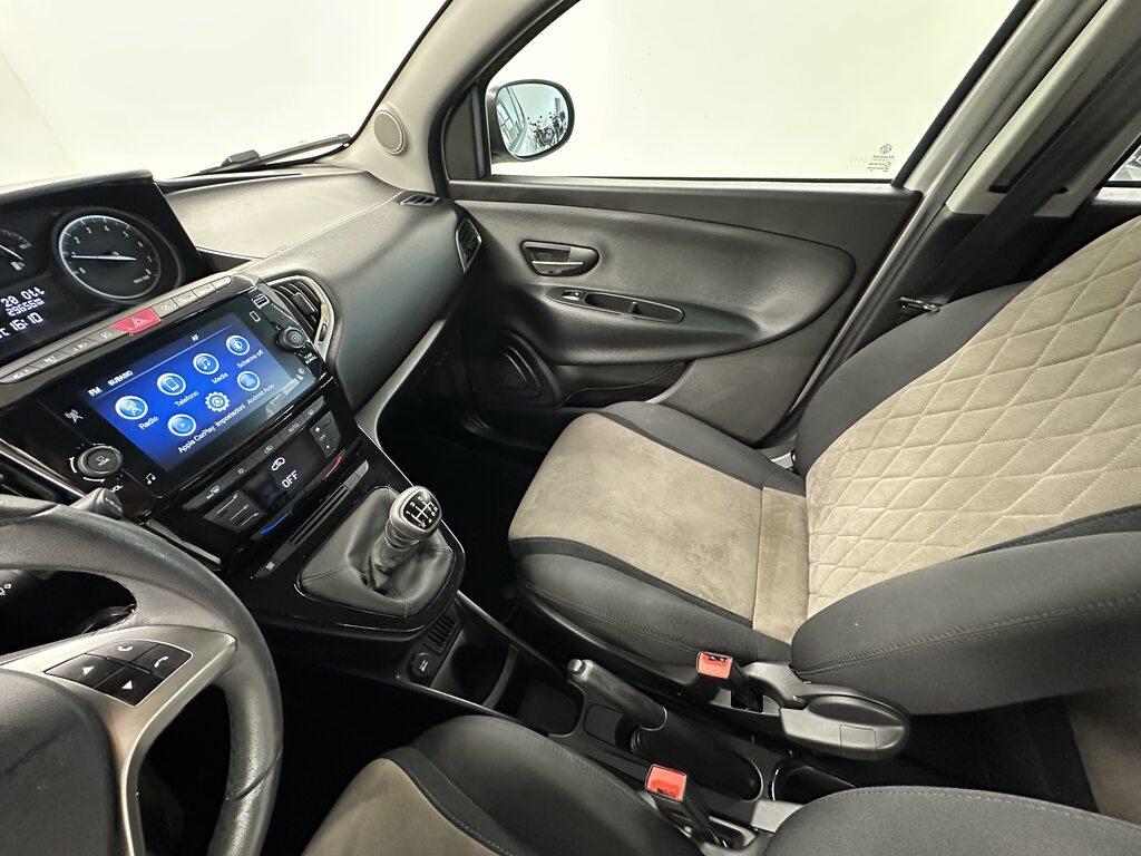 Lancia Ypsilon 1.0 hybrid Gold s&s 70cv