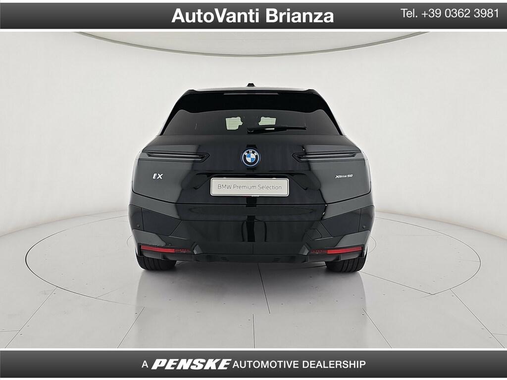 BMW iX xdrive50 pacchetto sportivo