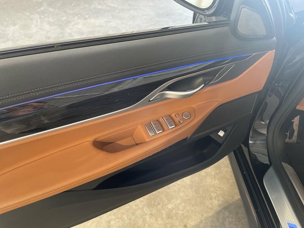 BMW Serie 7 730d mhev 48V Msport auto