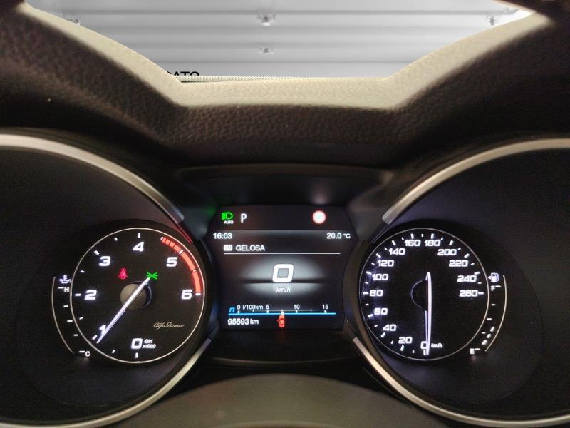 Alfa Romeo Stelvio 2.2 t Business Q4 190cv auto