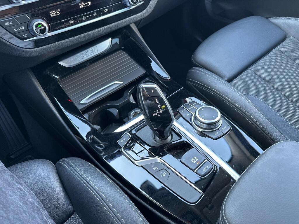 BMW X3 xdrive20d mhev 48V xLine auto