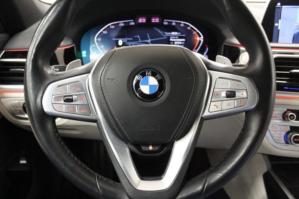 BMW Serie 7 730d mhev 48V xdrive auto