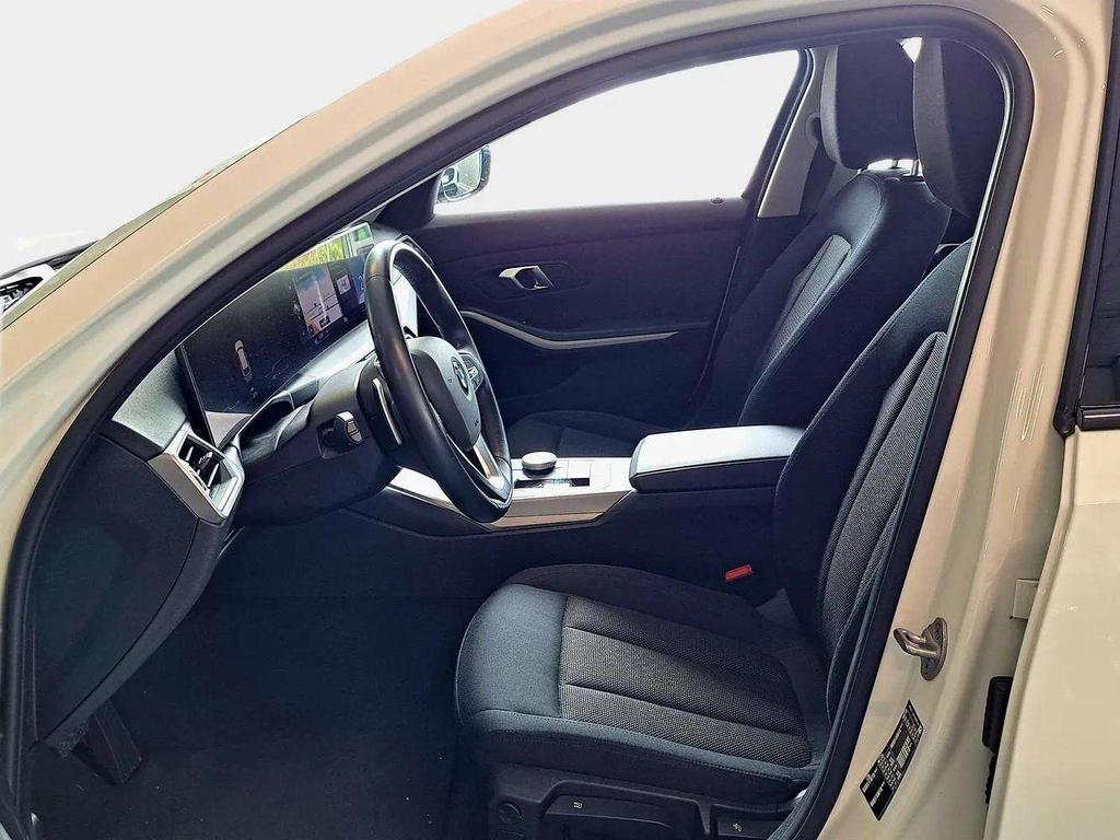 BMW Serie 3 316d Touring mhev 48V auto
