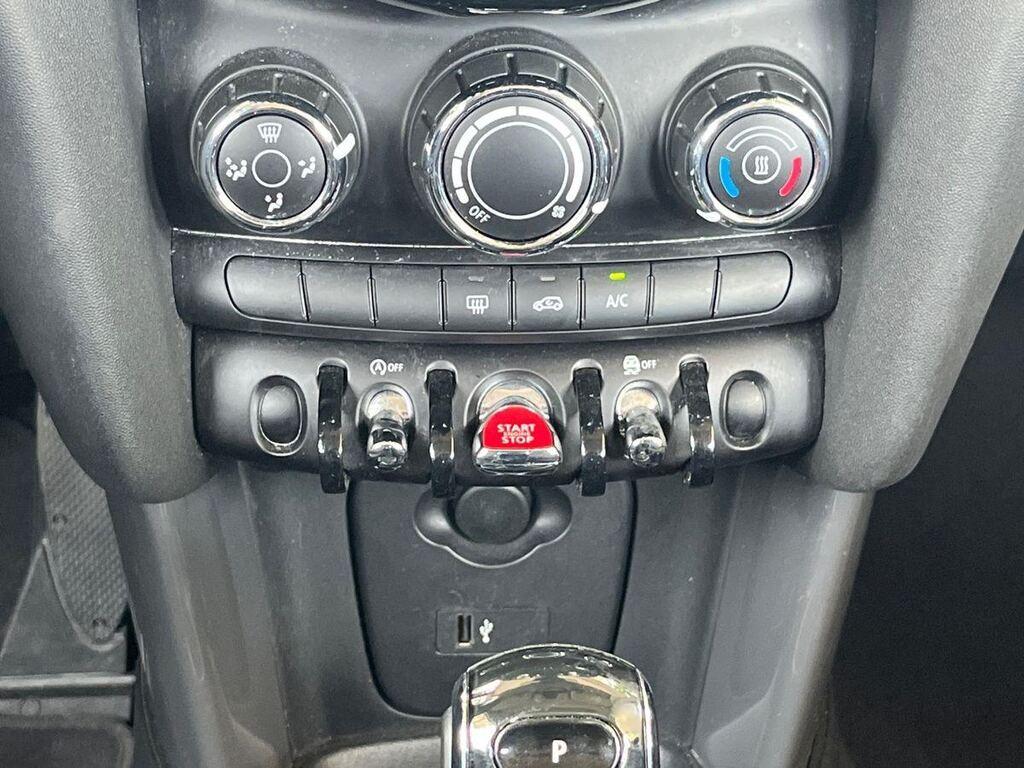 Mini Cooper 1.5 TwinPower Turbo Cooper DCT