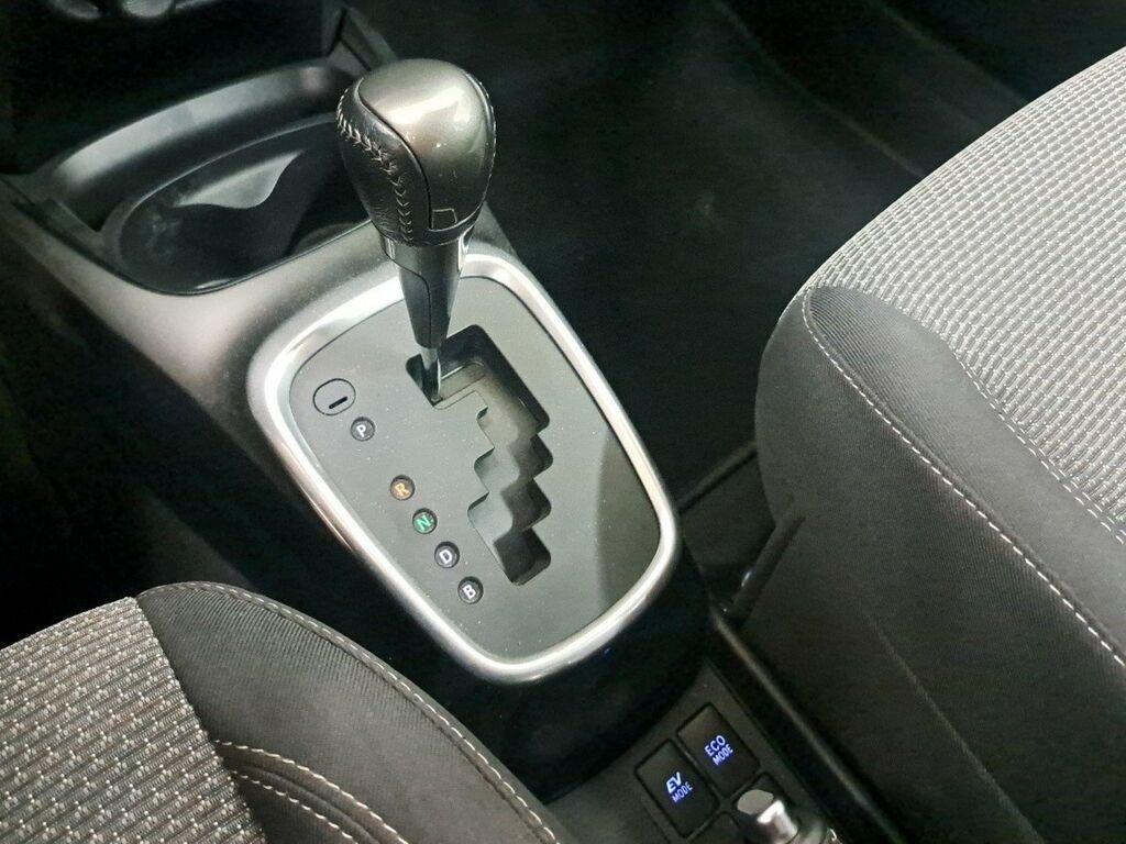 Toyota Yaris 1.5 hybrid Active 5p my16