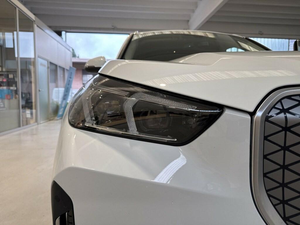 BMW iX1 edrive 20 X-Line