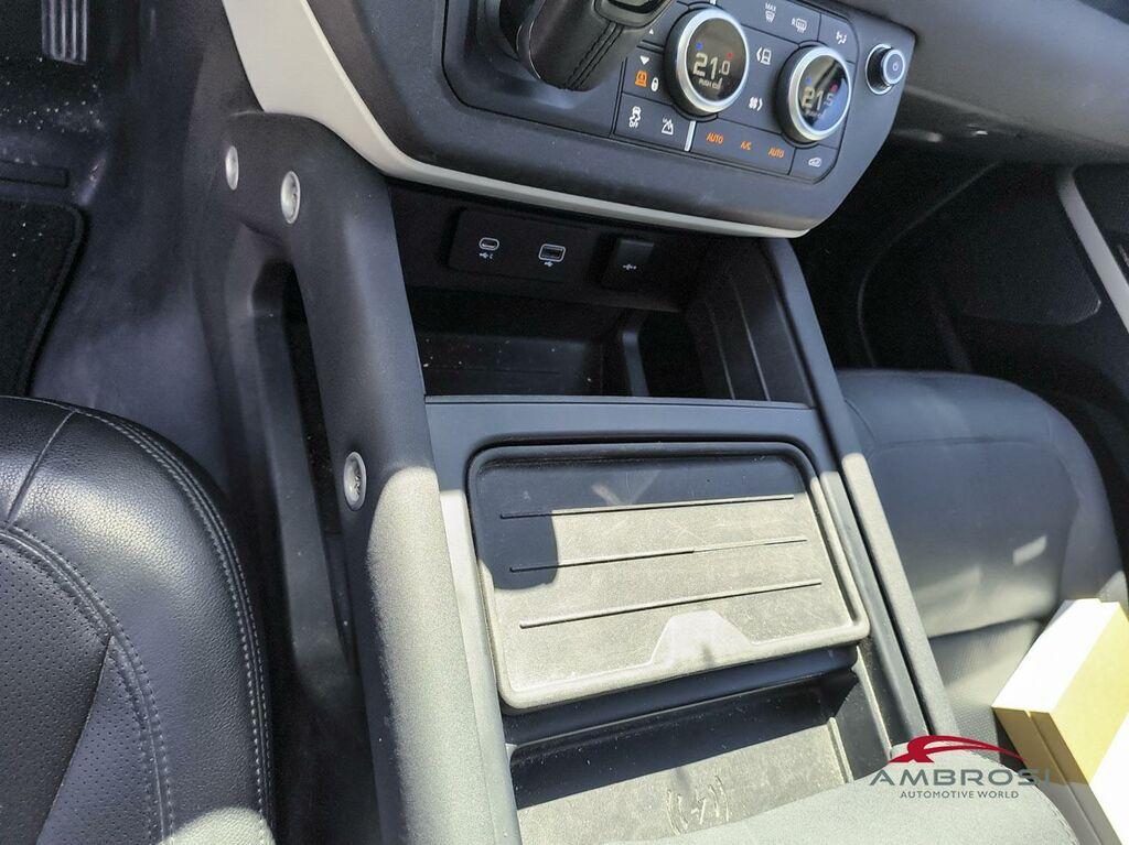 Land Rover Defender 110 3.0d i6 mhev X-Dynamic SE awd 250cv auto