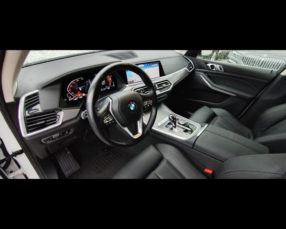 BMW X5 xdrive30d mhev 48V xLine auto
