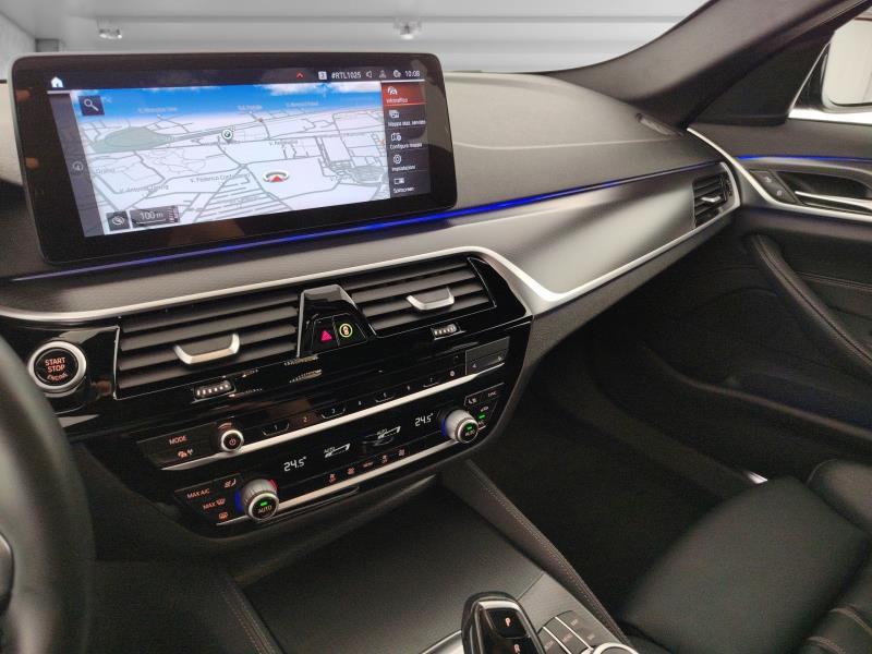 BMW Serie 5 530d Touring mhev 48V xdrive Luxury auto