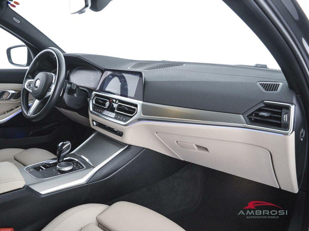 BMW Serie 3 320d Touring mhev 48V xdrive Msport auto
