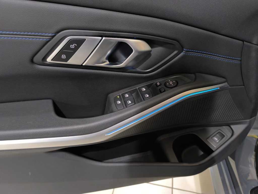BMW Serie 3 320d mhev 48V Msport auto