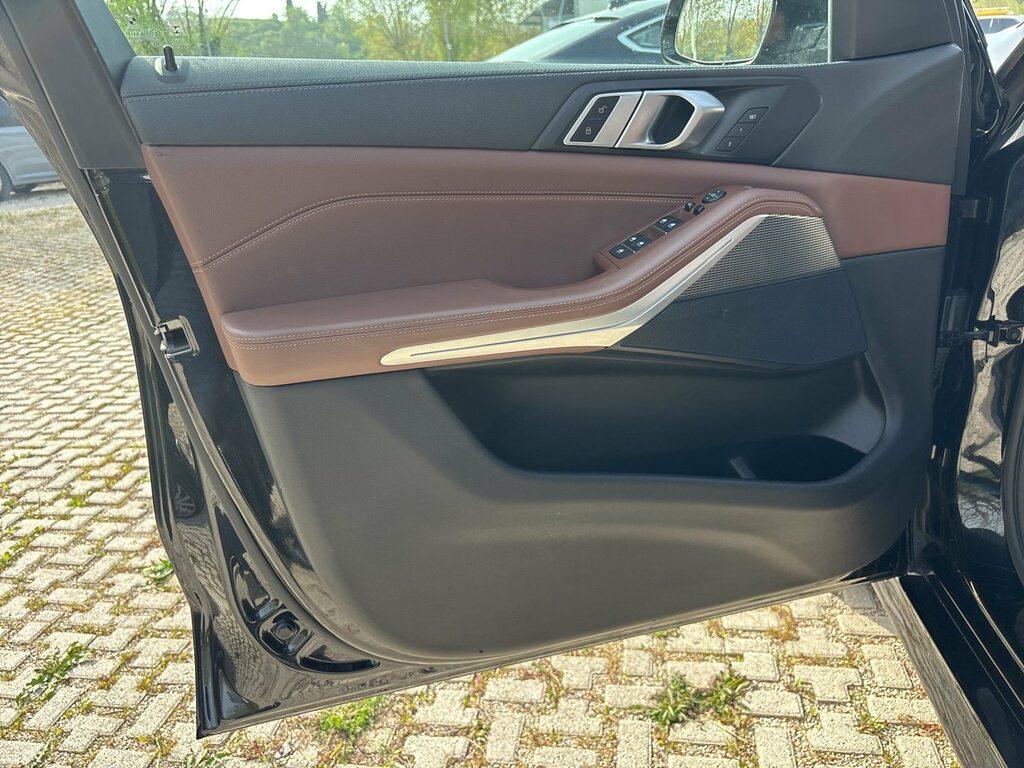 BMW X5 xdrive40d mhev 48V Msport auto