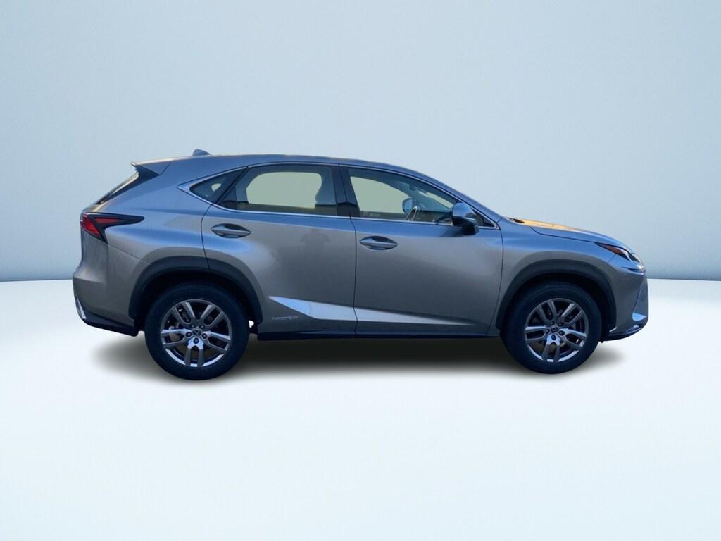 Lexus NX 300 h 2.5 Premium 4wd cvt