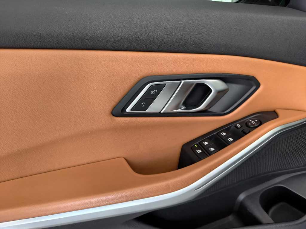 BMW Serie 3 320d mhev 48V xdrive Sport auto