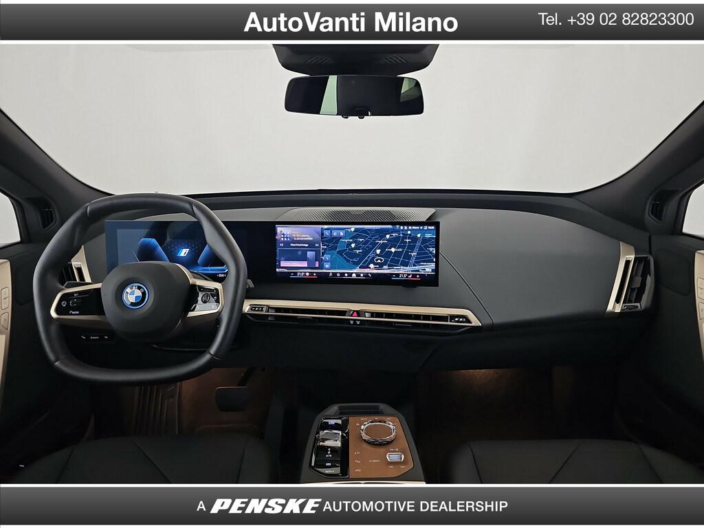 BMW iX xdrive50 pacchetto sportivo