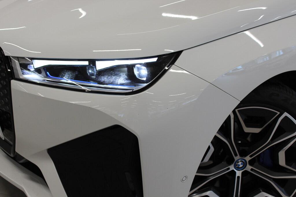 BMW iX xdrive50 pacchetto sportivo