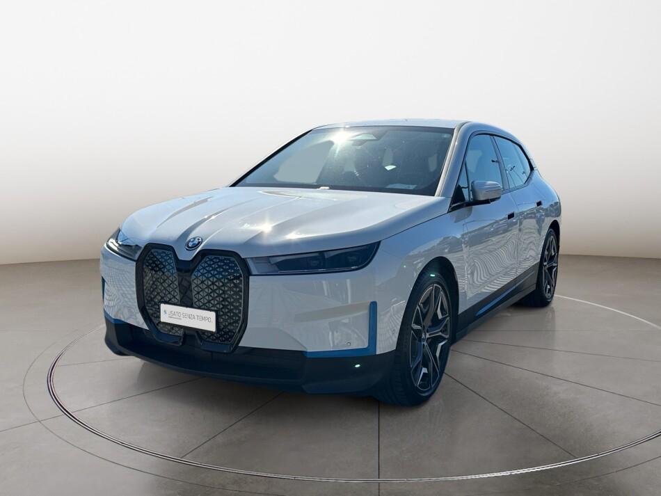 BMW iX xdrive40