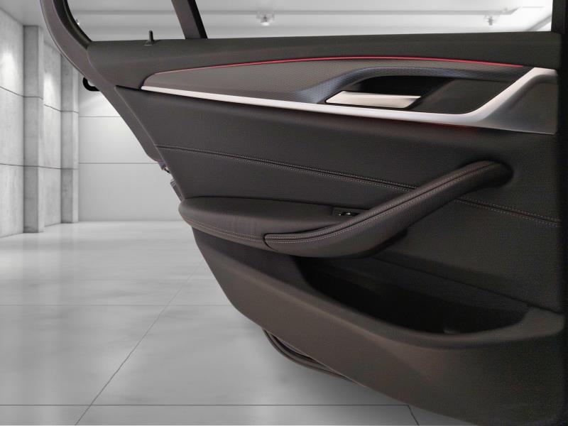 BMW Serie 5 530d Touring mhev 48V xdrive Business auto