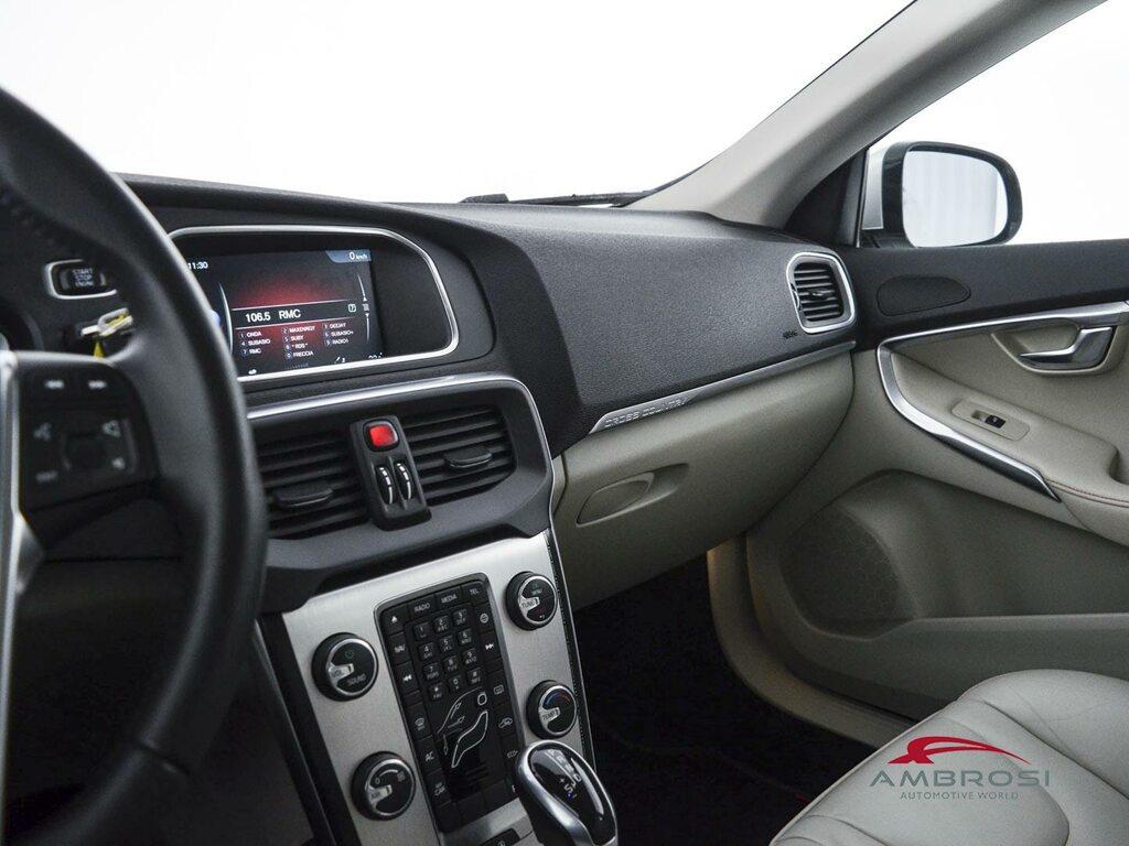 Volvo V40 Cross Country 2.0 D2 Ocean Race geartronic