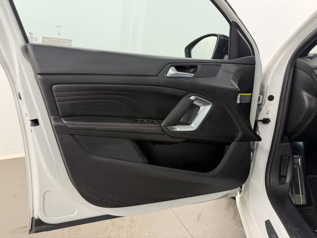 Peugeot 308 5p 1.2 puretech t. Gt Line s&s 130cv eat8 my18