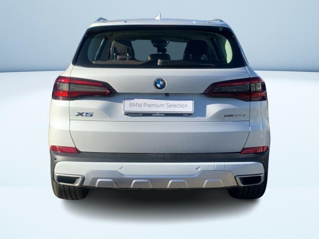 BMW X5 xdrive30d mhev 48V xLine auto