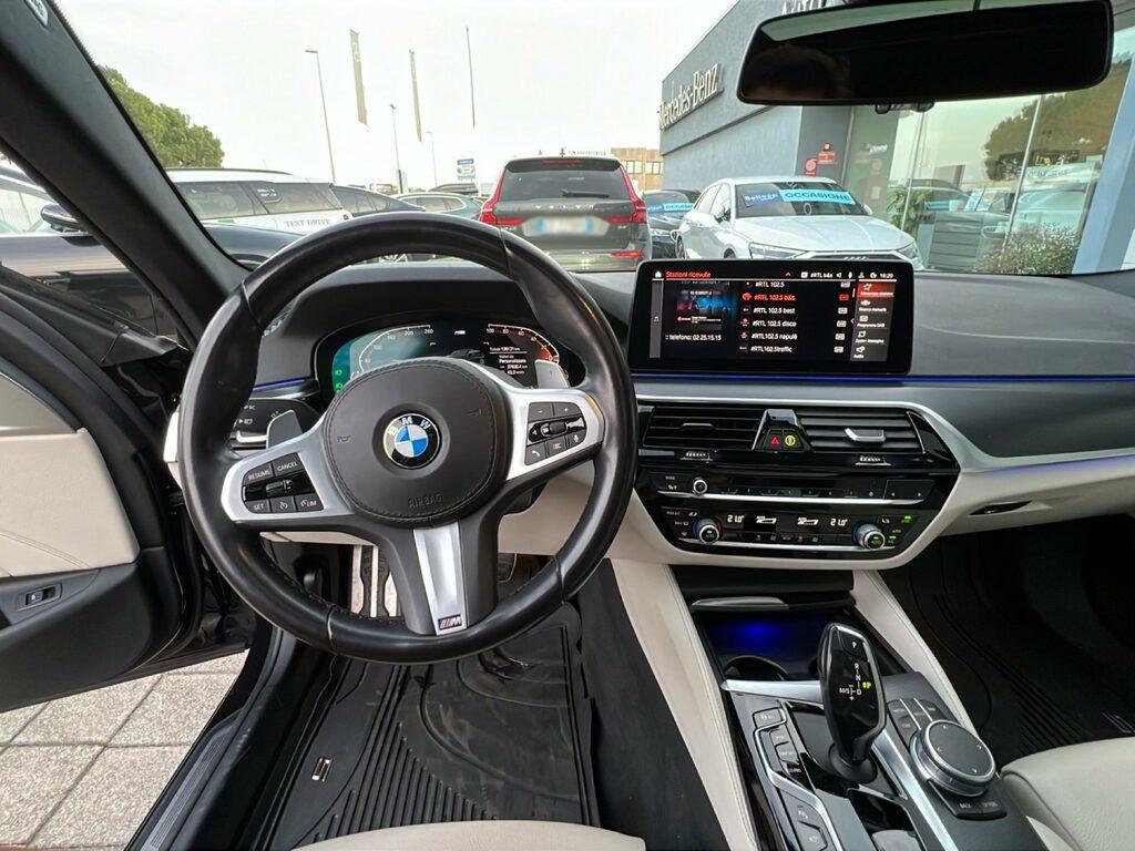 BMW Serie 5 530d Touring mhev 48V xdrive Msport auto