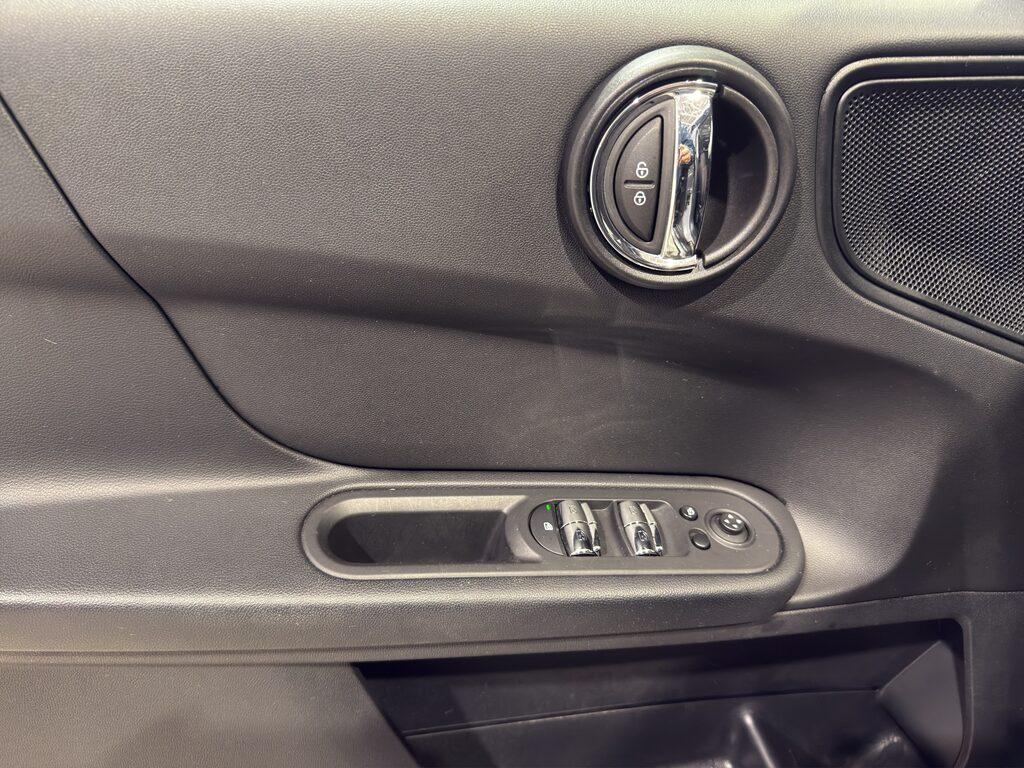 Mini Cooper D Countryman 2.0 D Cooper D Business Auto