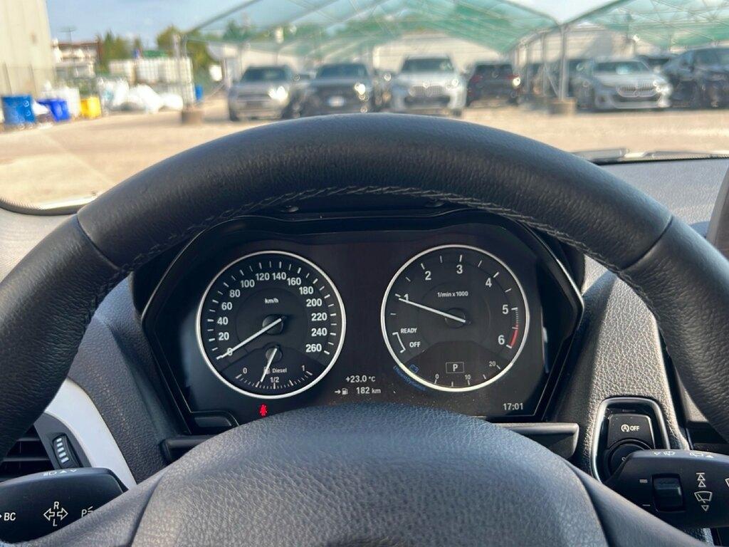 BMW Serie 1 116d Advantage 5p auto