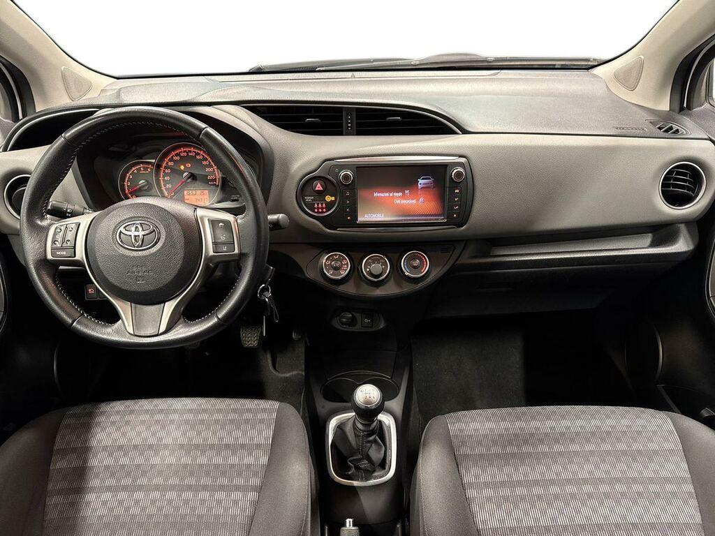 Toyota Yaris 1.4 d-4d Cool 5p E6