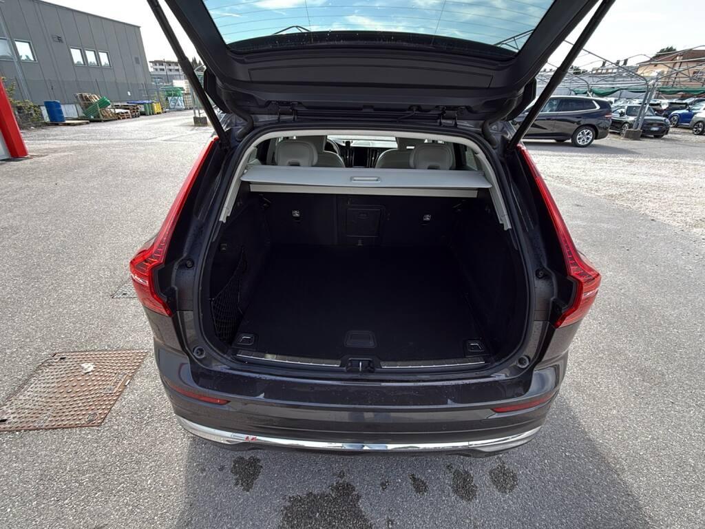 Volvo XC60 2.0 b4 Plus Bright awd auto