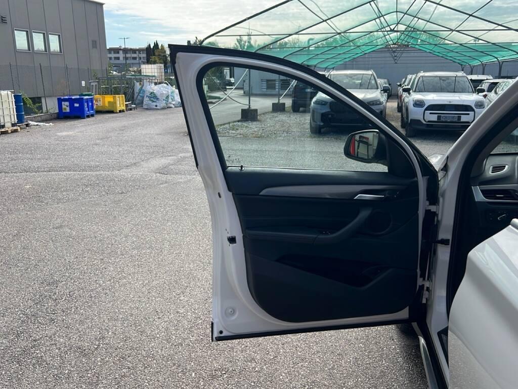 BMW X1 sdrive18i xLine auto