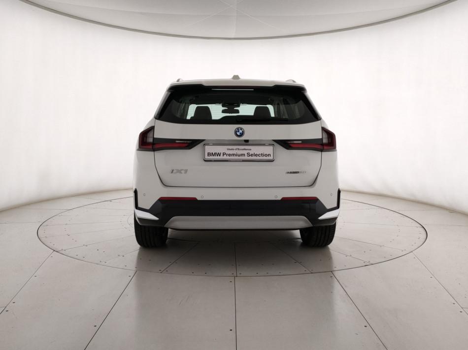 BMW iX1 edrive 20 X-Line