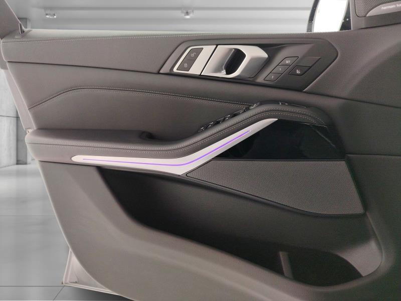 BMW X5 xdrive40d mhev 48V Msport auto