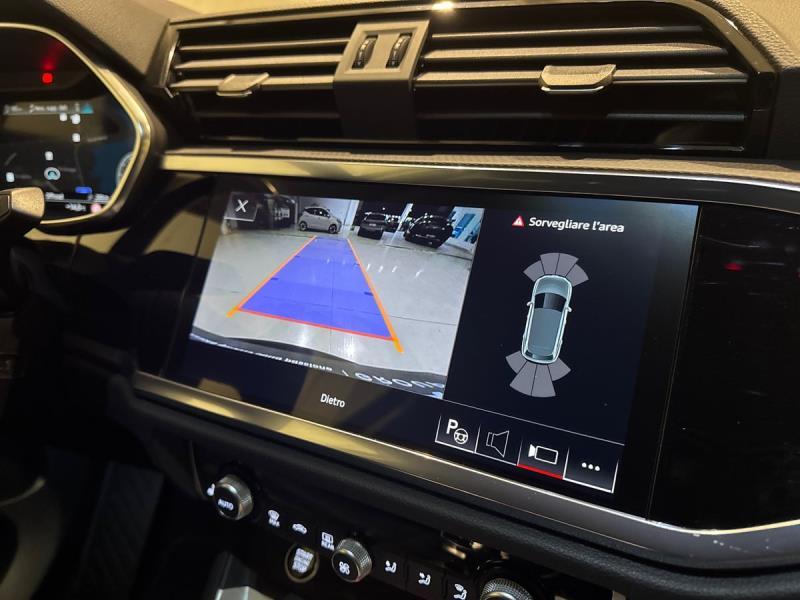 Audi Q3 35 2.0 tdi Business Advanced s-tronic