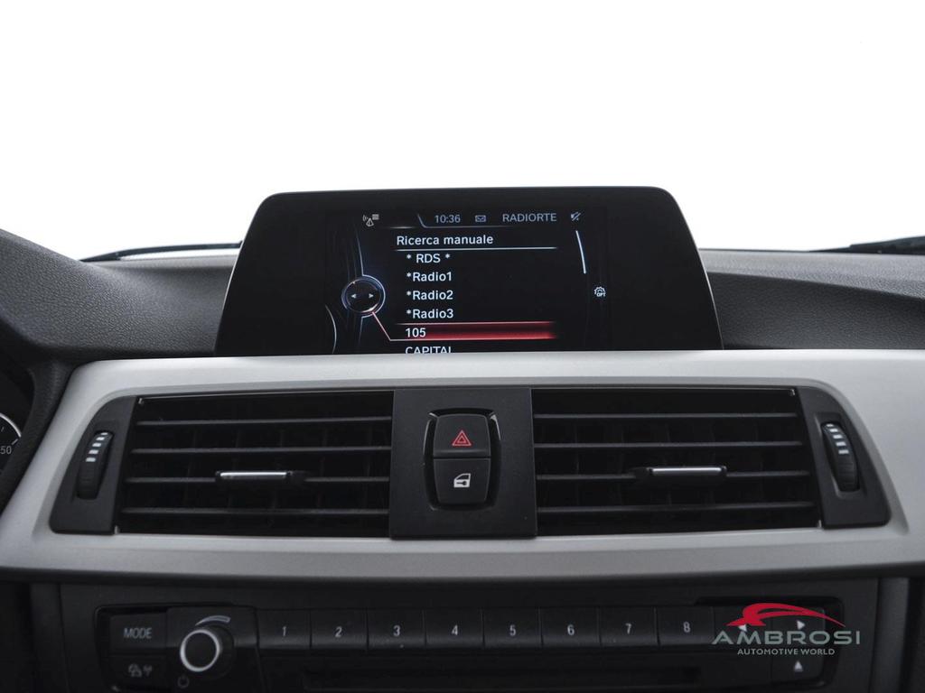BMW Serie 3 318d Touring Business auto